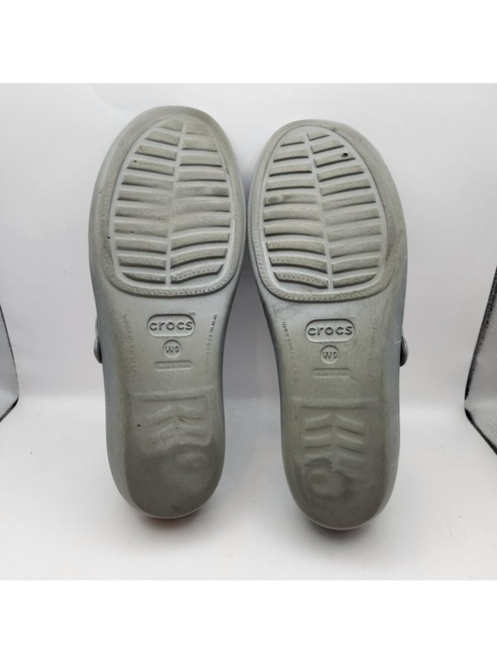 Crocs Patricia Gray Grey Womens Strappy Sandals Slide Comfort Size 9 USED Casual - Picture 8 of 11